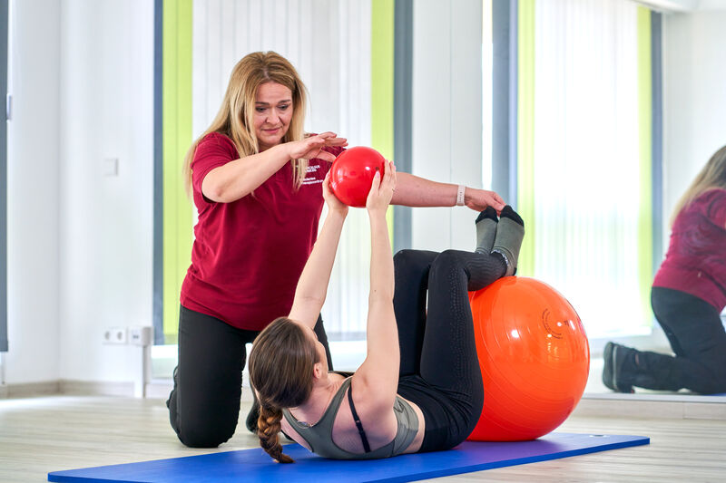 Krankengymnastik und Physiotherapie bei Lendenschmerzen