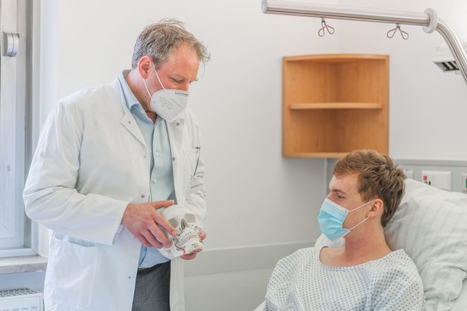 Mund-, Kiefer- und Gesichtschirurgie / Kieferfehlstellung- Paracelsus-Klinik München