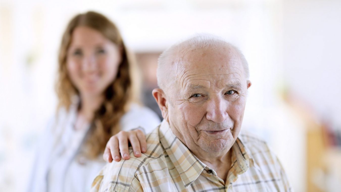 Unsere Leistungen im Fachbereich Geriatrie: Geriatrische Komplexbehandlung / Altersmedizin für Menschen am Lebensende